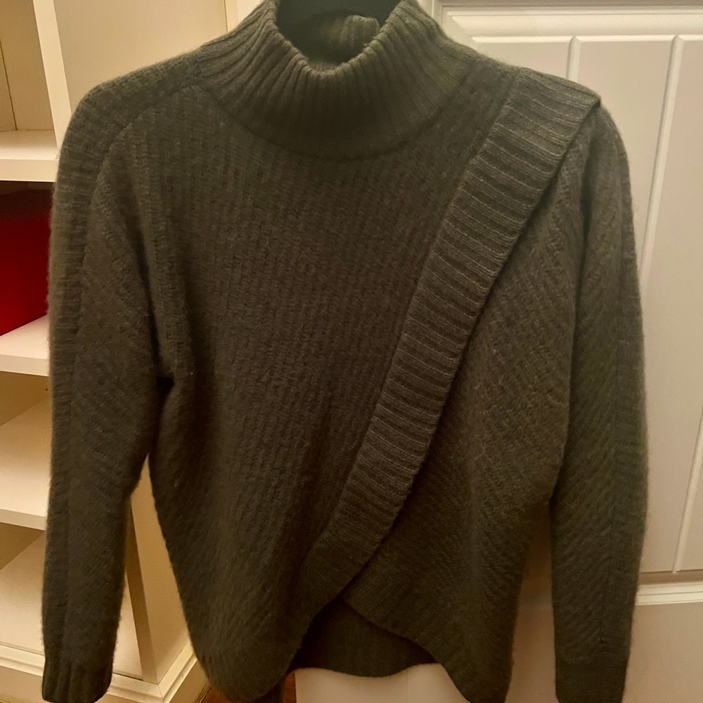Dark Green Cashmere sweater
